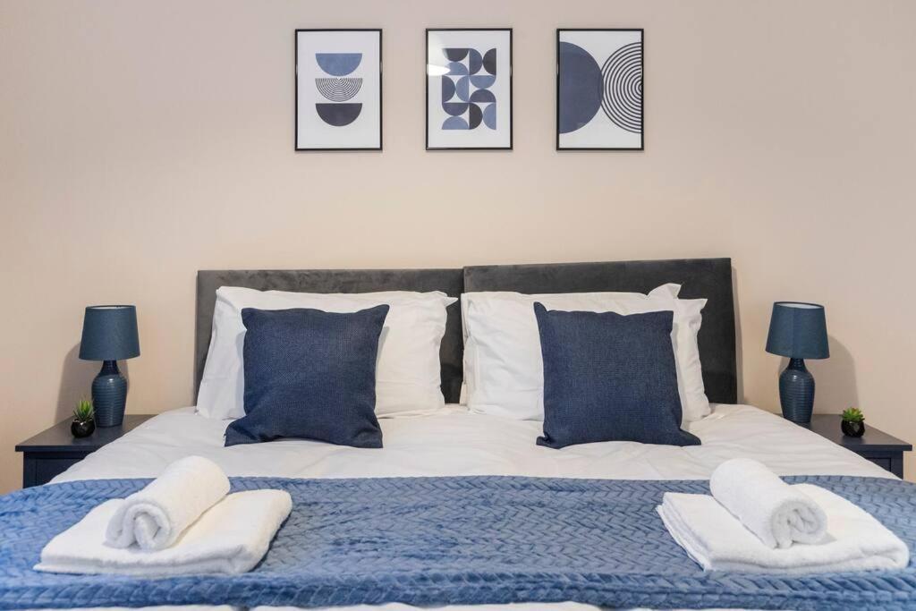 Apartamento Convenient Spacious House Next Seven Sisters Station *