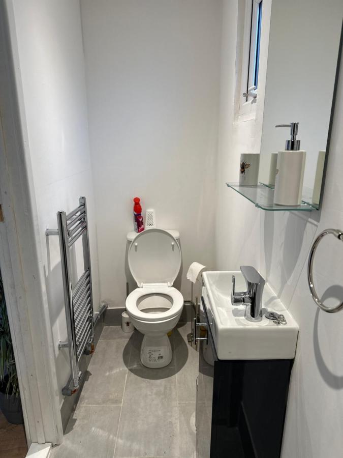 Self-contained En-suite Very Close To Wembley Stadium