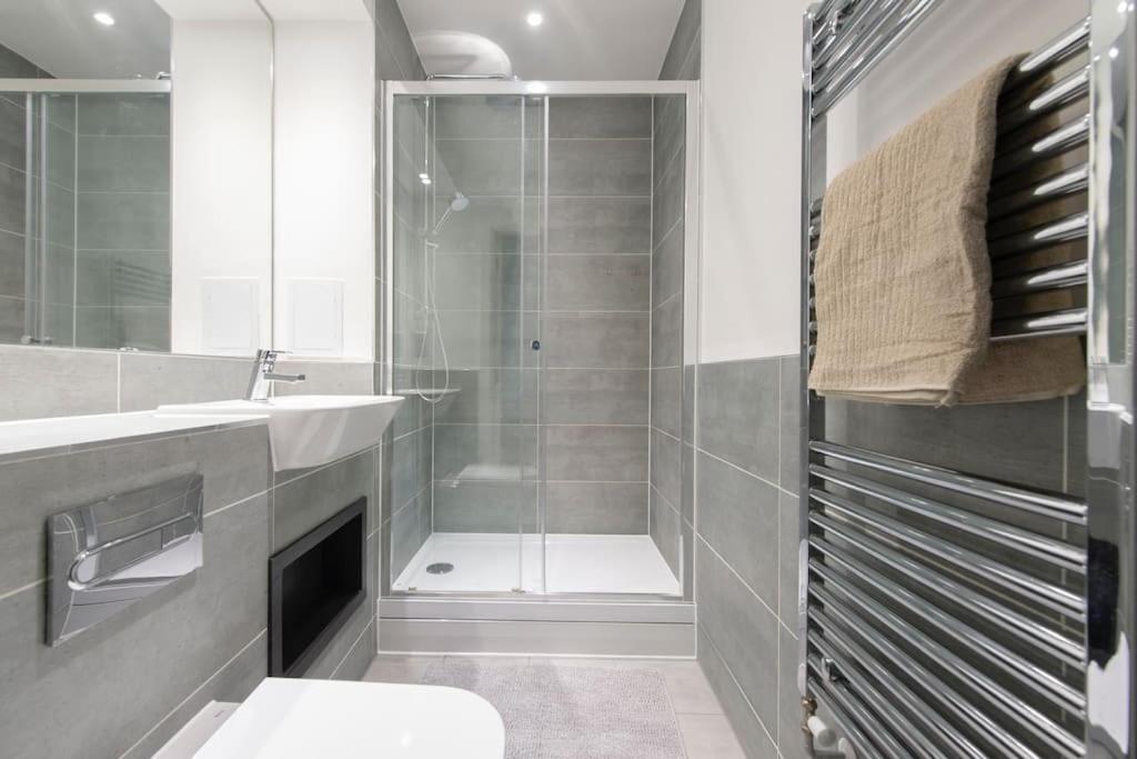 Appartement Stunning Luxury 2 Bedroom *
