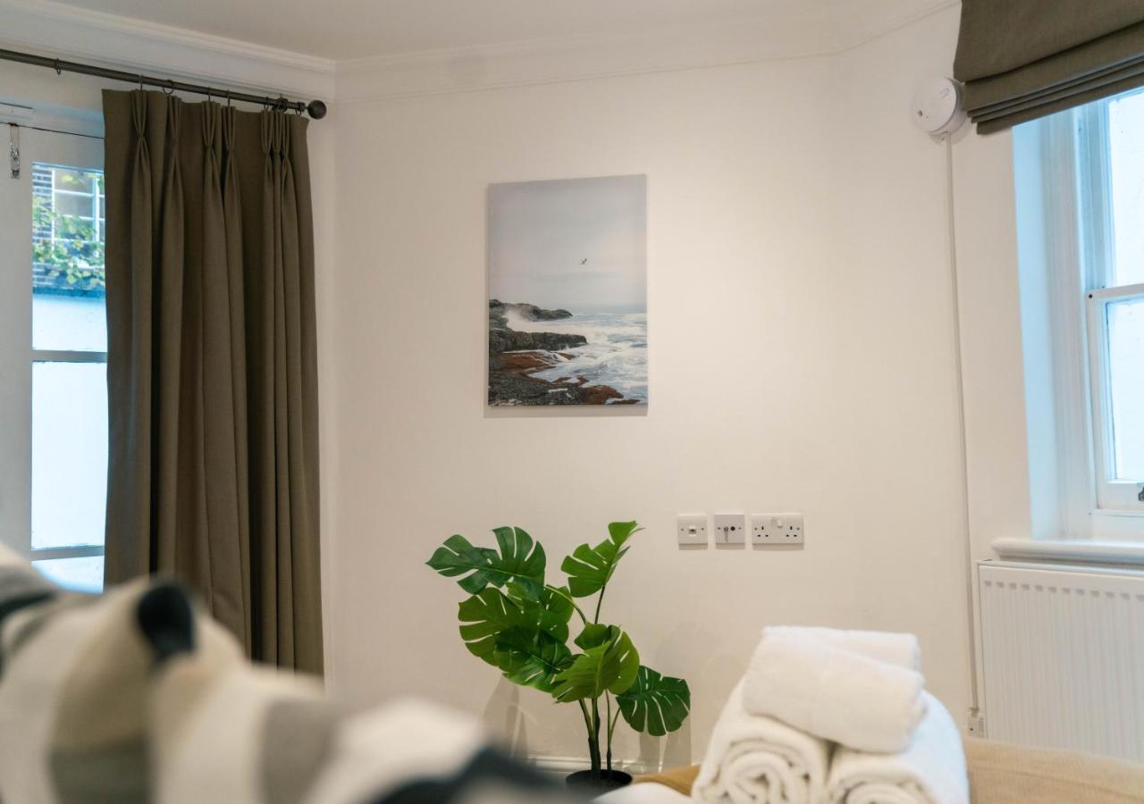 4 Bedrooms Peaceful Abbey Rd - St Johns Wood *