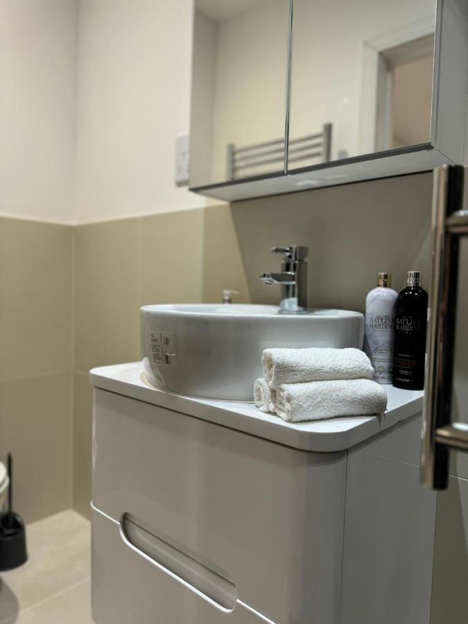 Modern 2bd * Londres