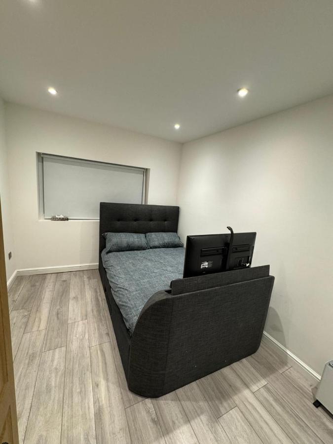 Apartment Modern 2bd London