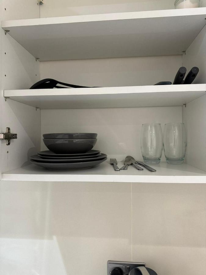 Modern 2bd London