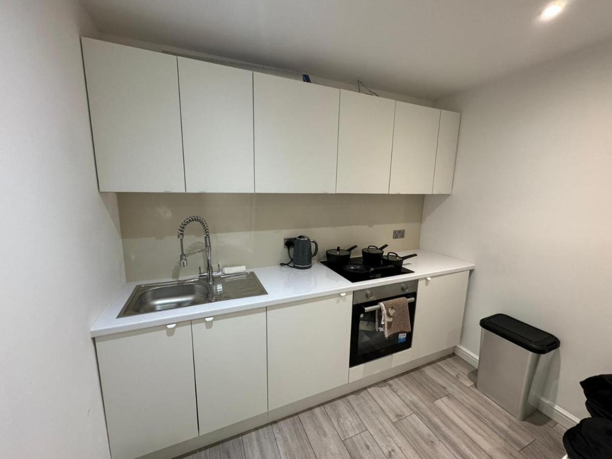 Modern 2bd *