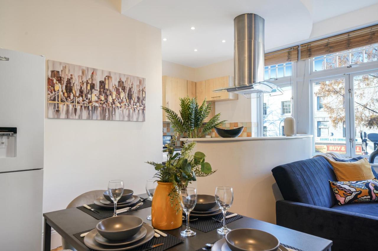 Apartment Central Hackney Abode - Balcony *