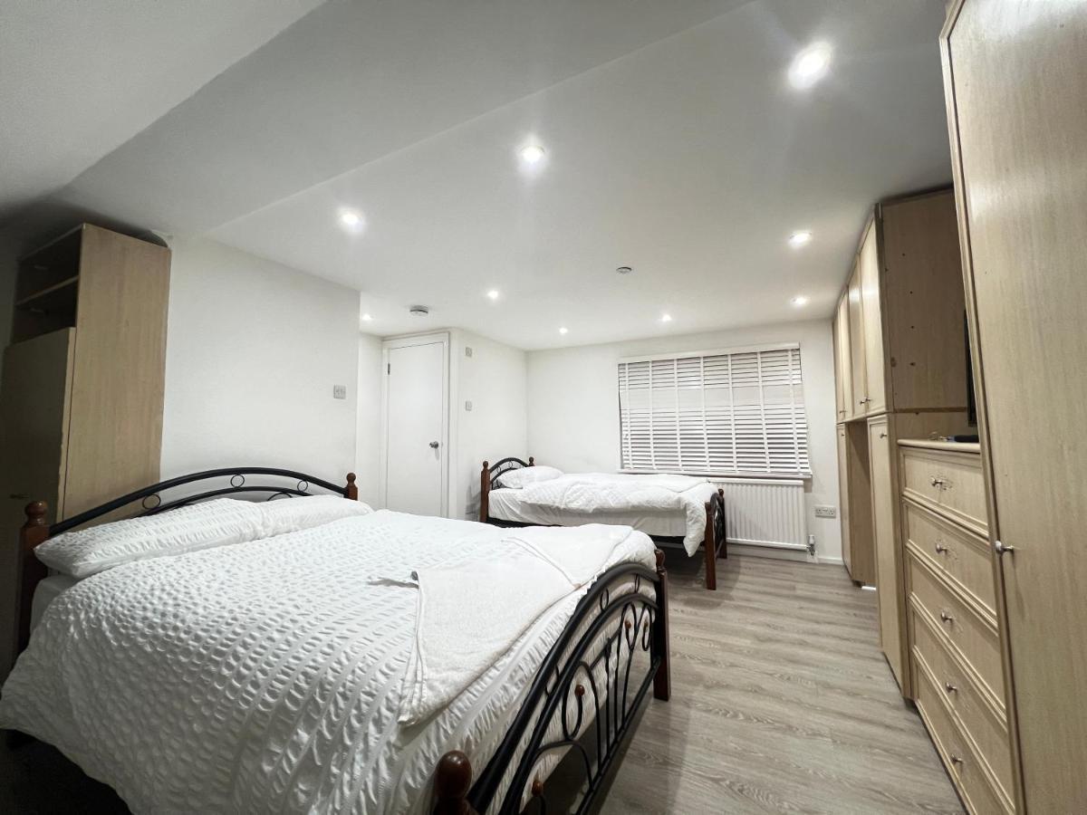Pensión Stayeasy En-suite