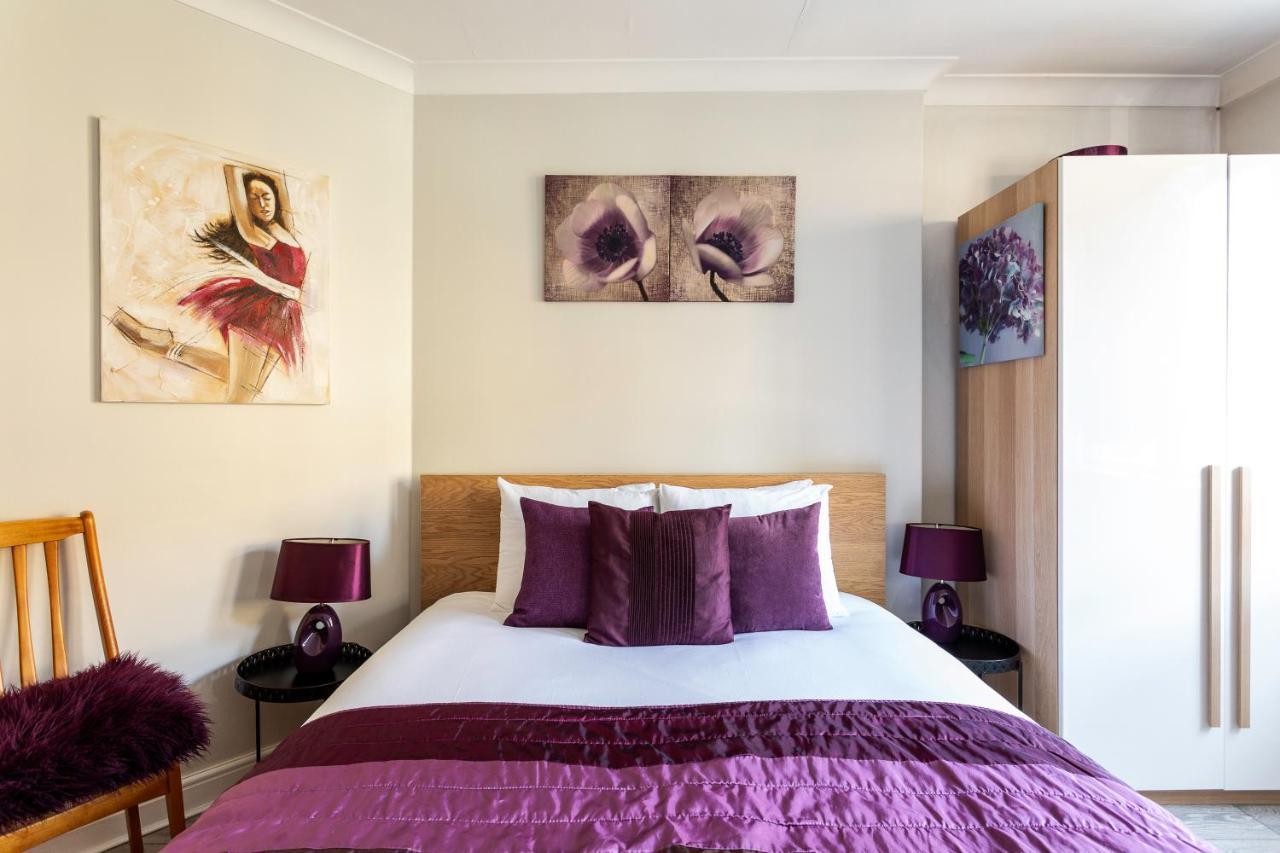 West Kensington Balcony Flat Beside Queens Club * Londres
