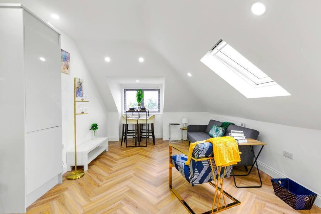 Apartamento Modern 5 Occupancy Flat Free Parking & Views *