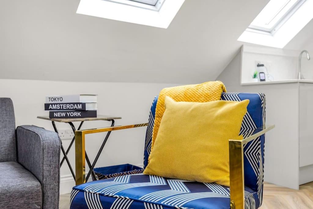 Modern 5 Occupancy Flat Free Parking & Views Apartamento Londres