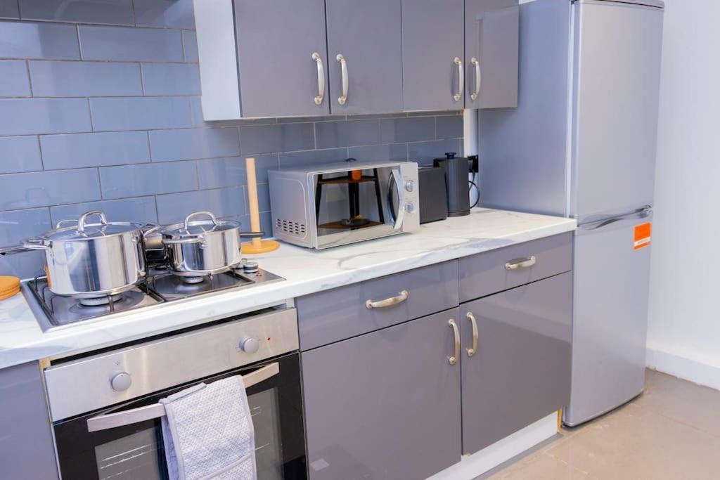 Appartement Beautiful 3 Bed House Next To Westfield *