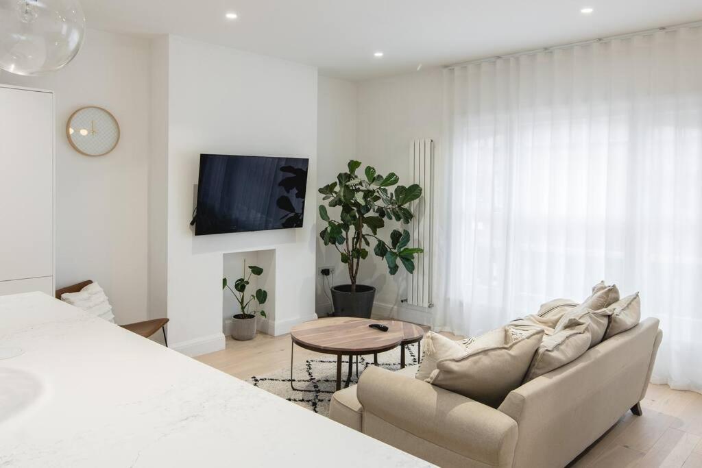 Elegant 2 Bedroom In Fulham Apartamento