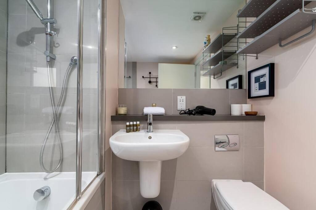 2 Bedroom In Bridge Londres