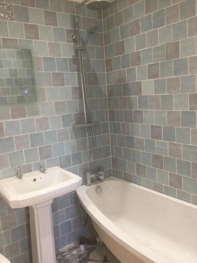 Guest house Tdm Bachelot Lettings Ltd *