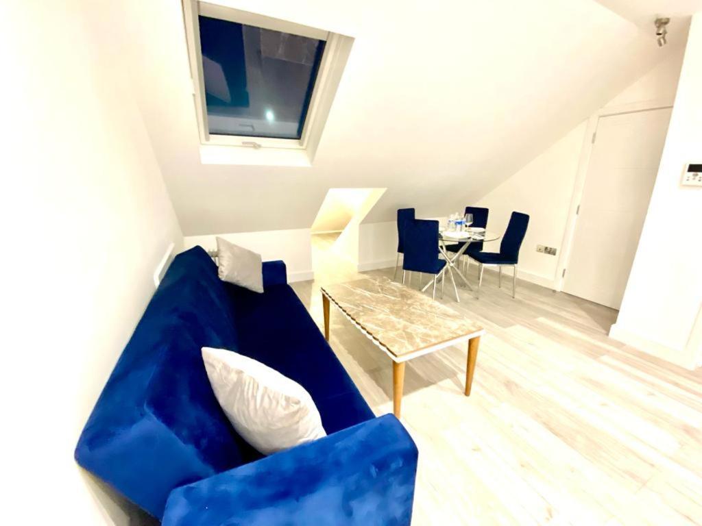 Lovely One Bed In Apartamento