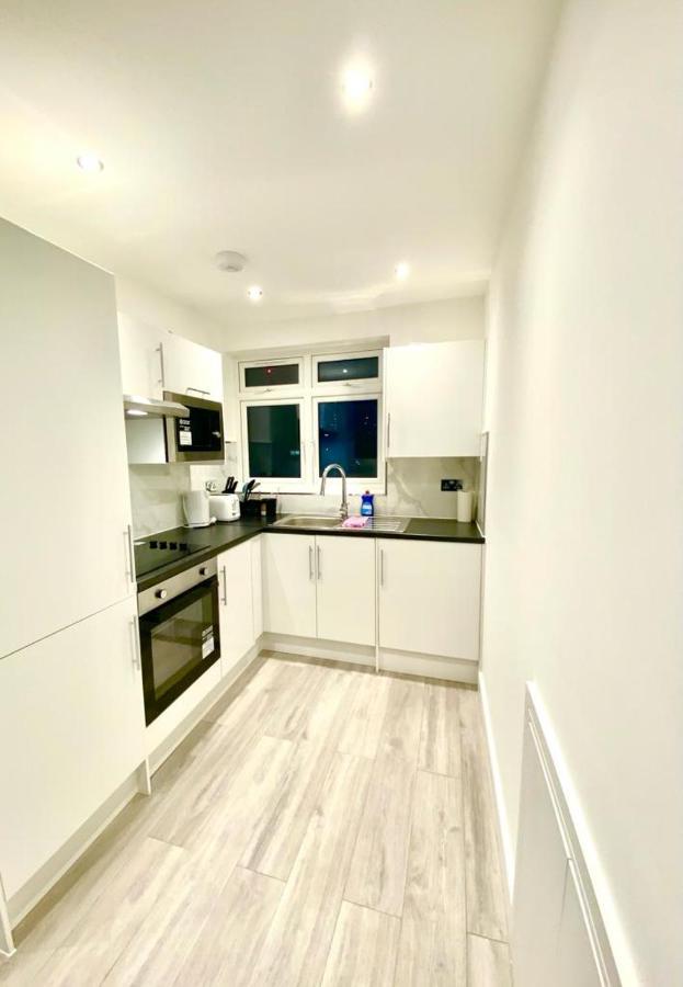 Lovely One Bed In Apartamento *