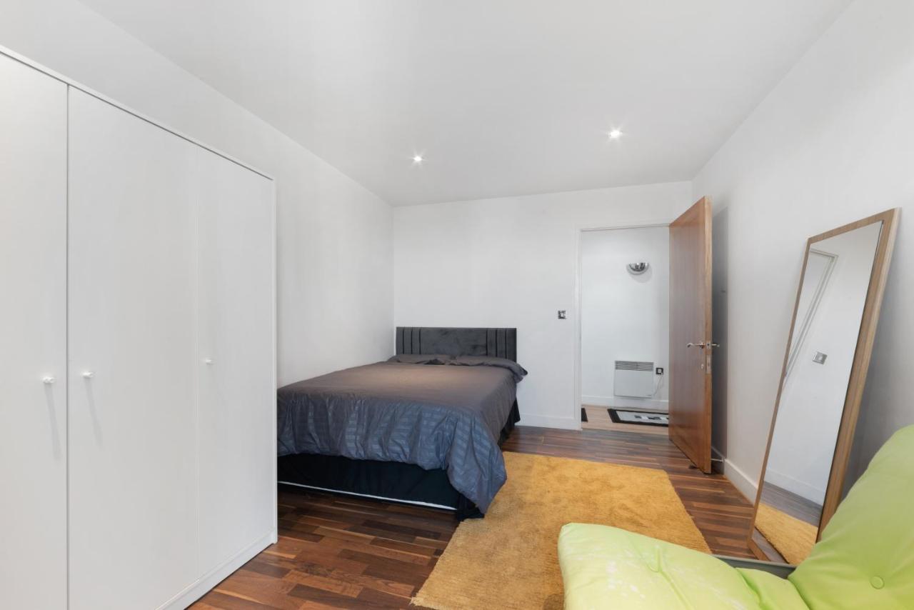 Apartamento Excel 3 Bedroom Near City Airport And O2 Arena
