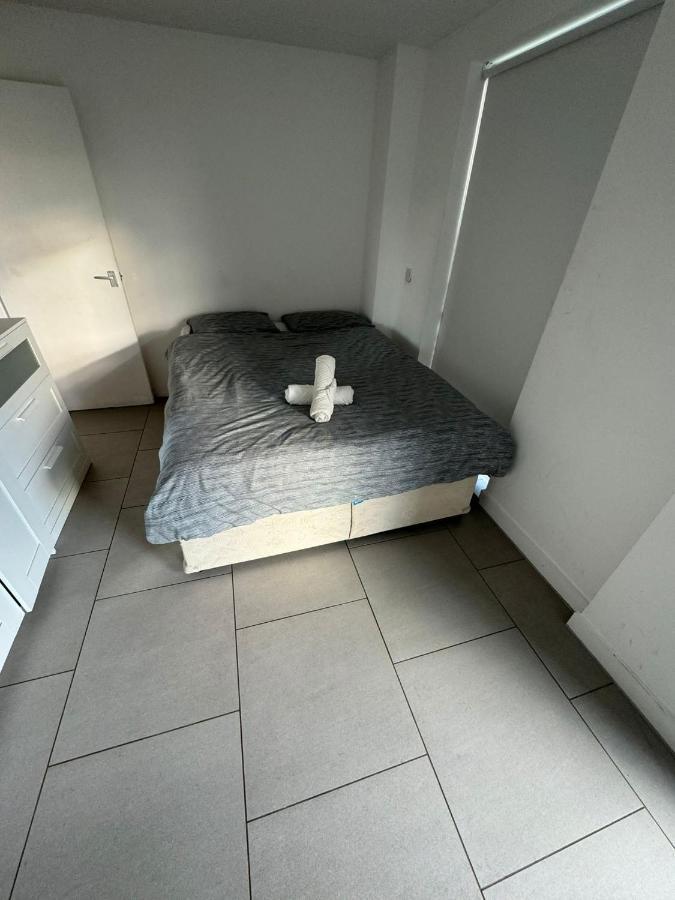Apartment Two Bed In Clapham London