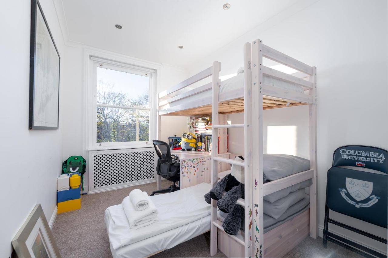 Bright Belgravia By Underthedoormat Londres
