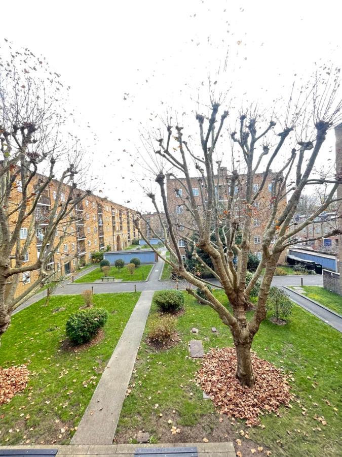 Specious-cozy Maida Vale Londen