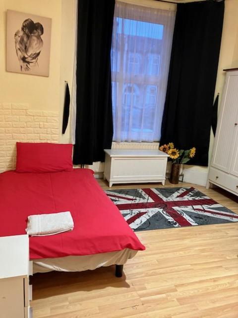 Comfy Rooms. Shared East Homestay.