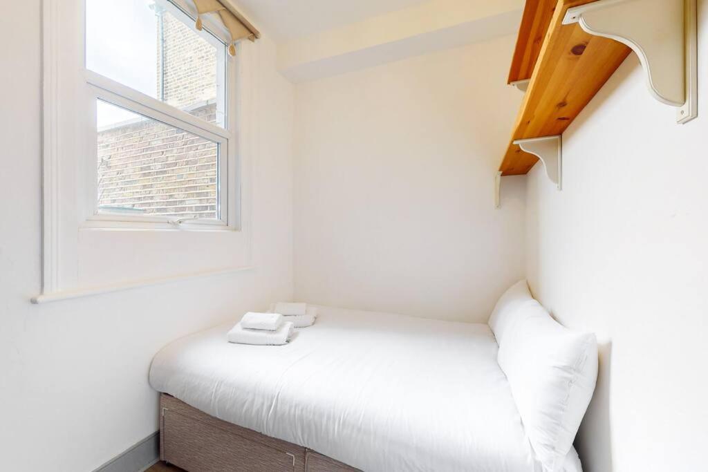 Perfectly Located, Classy 2 Bed Flat In Stockwell Londres