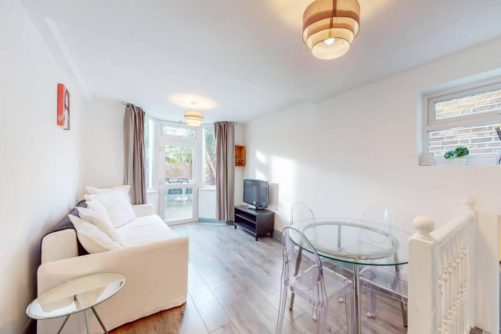 Perfectly Located, Classy 2 Bed Flat In Stockwell Apartamento