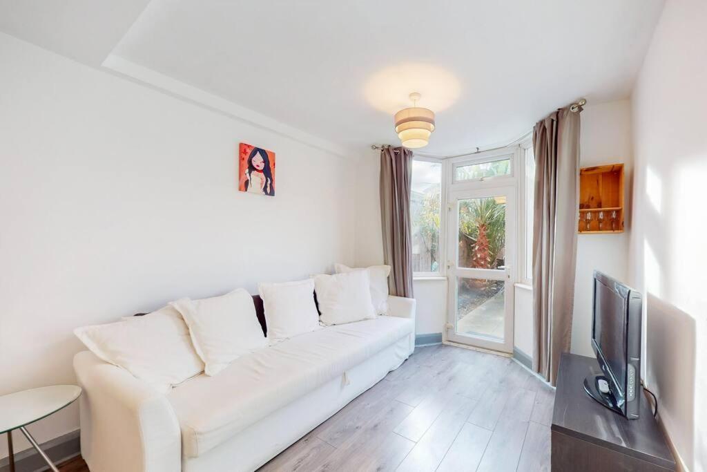 Perfectly Located, Classy 2 Bed Flat In Stockwell Apartamento