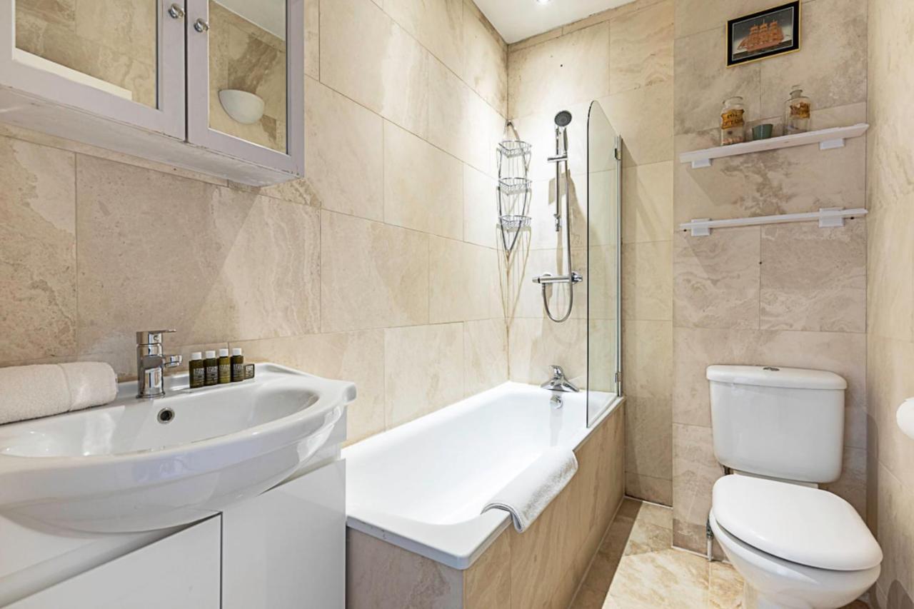 Cosy Flat In Battersea Park *