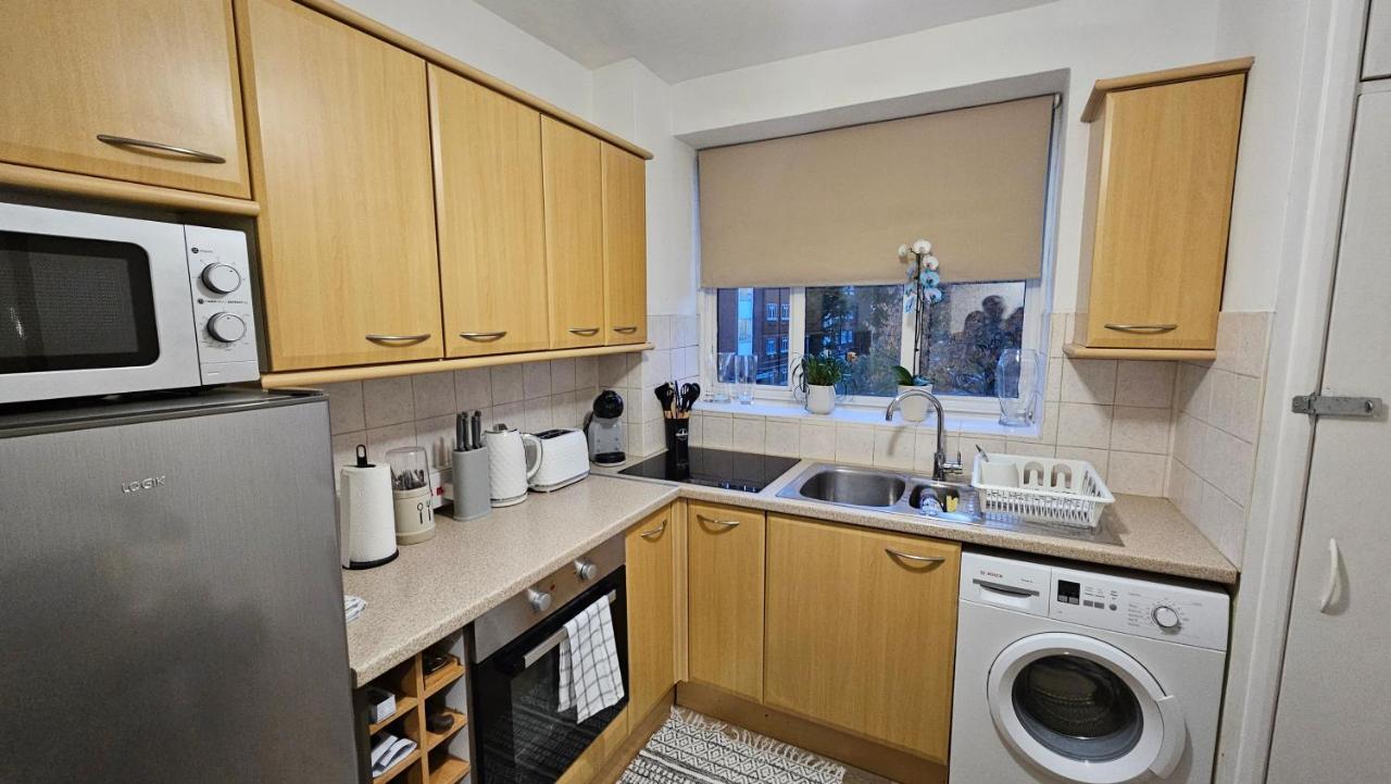 Spacious Two Bedroom In Battersea, Free Parking Apartamento Londres