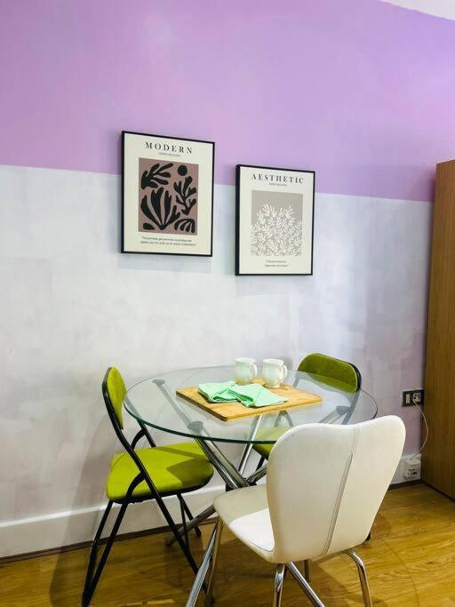 Modern Near Bethnal Apartment