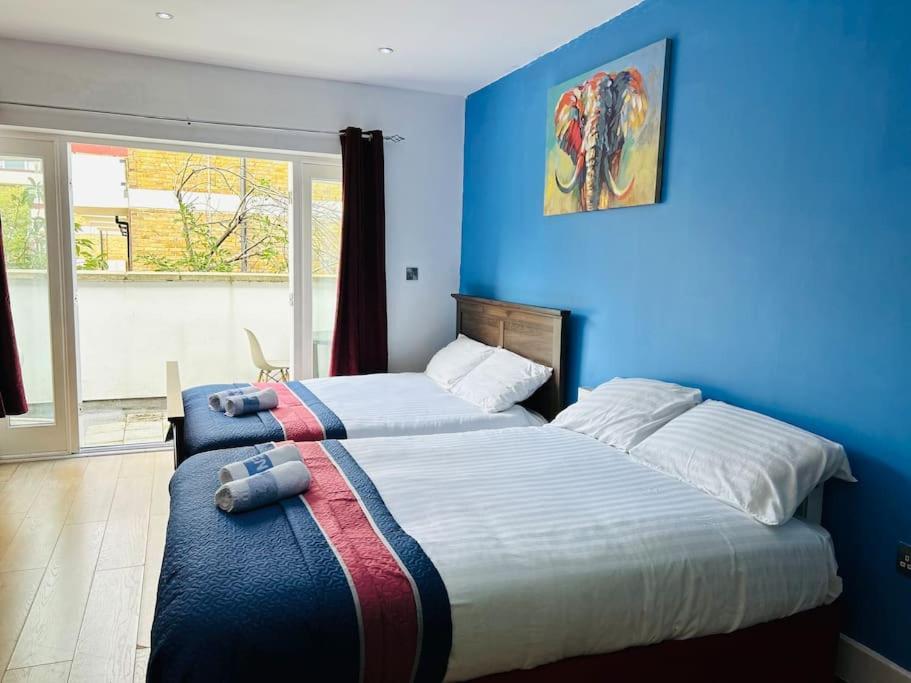 Modern Near Bethnal Apartment *