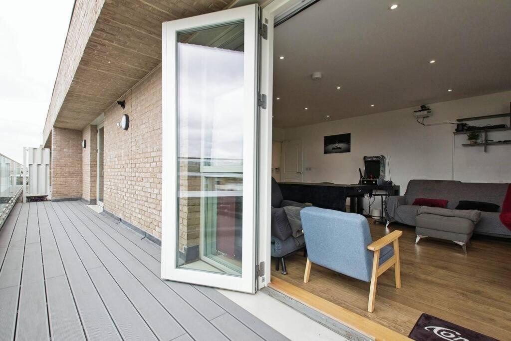 Greenwich O2 Apartment