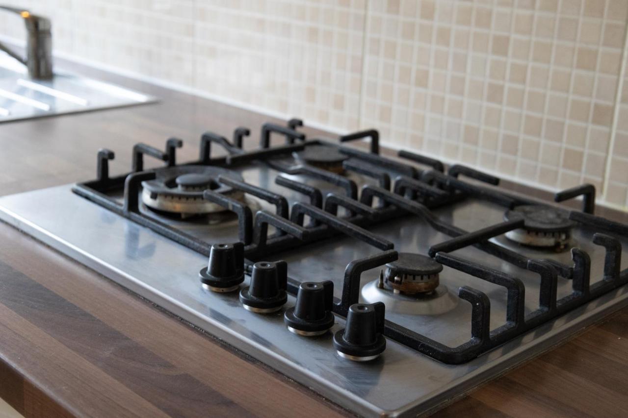 London - 4 Bed - Sleeps 8 - Garden - Pet Friendly Casa de Férias