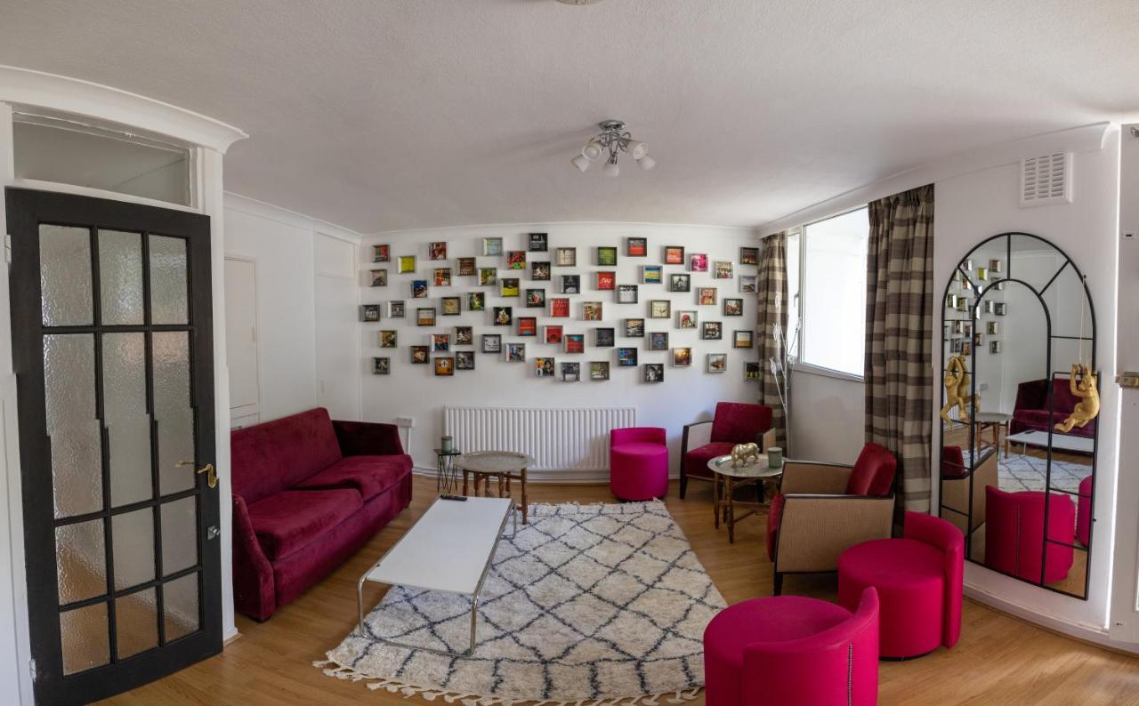 Casa de Férias London - 4 Bed - Sleeps 8 - Garden - Pet Friendly *