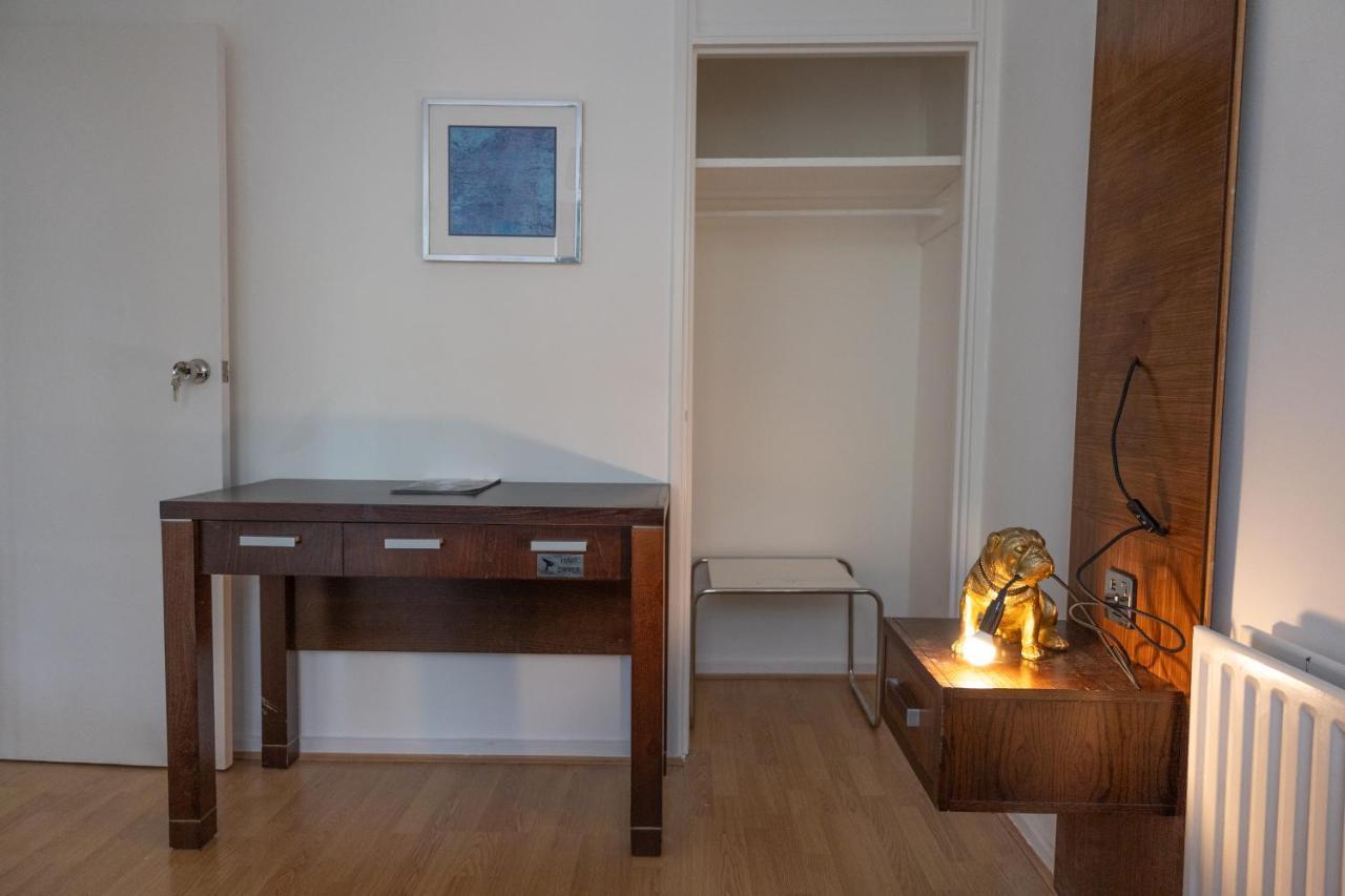 London - 4 Bed - Sleeps 8 - Garden - Pet Friendly Casa de Férias *