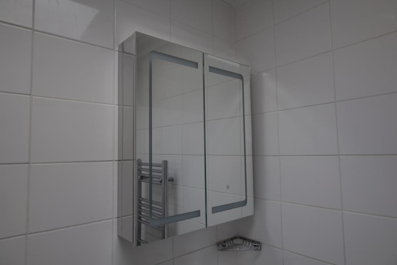 London - 4 Bed - Sleeps 8 - Garden - Pet Friendly * Londres