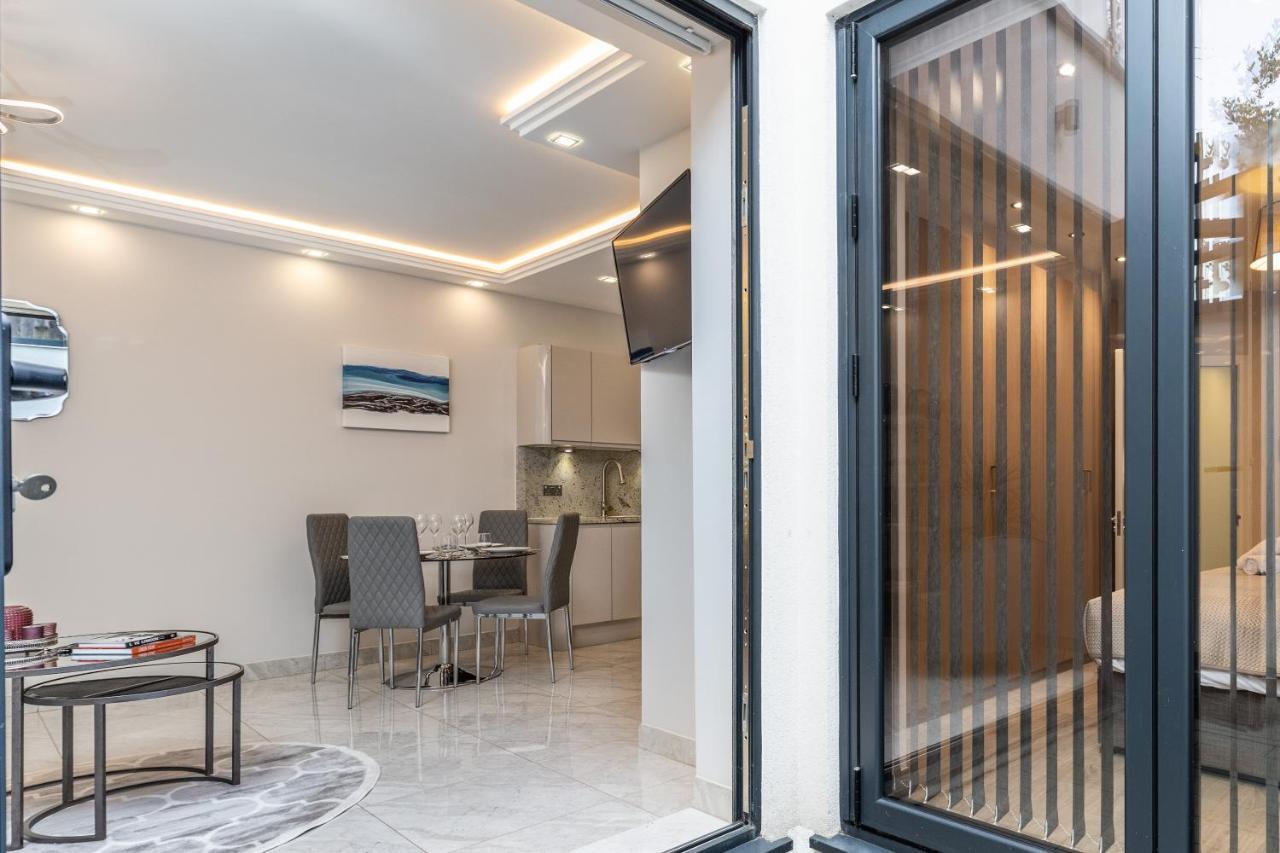 Luxurious 2 King-size Bed Flat With Patio London