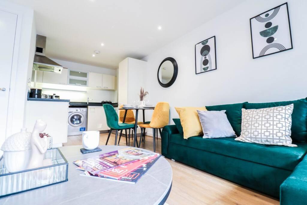Stylish 1 Bed Flat - 5 Mins From Canary Wharf Apartamento