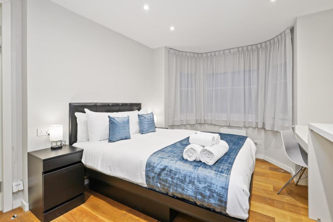 Private Studio Flat *
