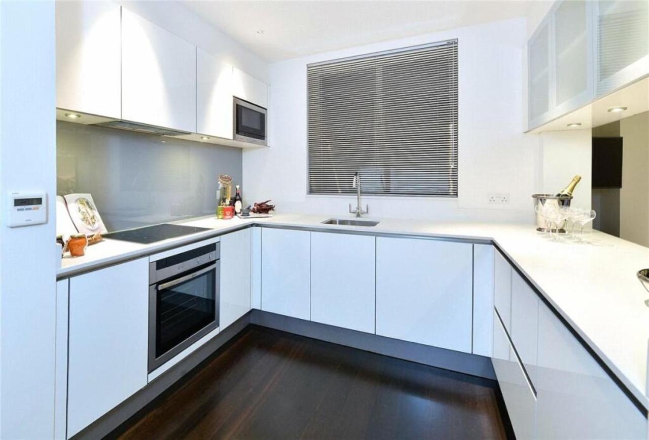 Park Lane Large Luxury Sleeps 6 * Londres