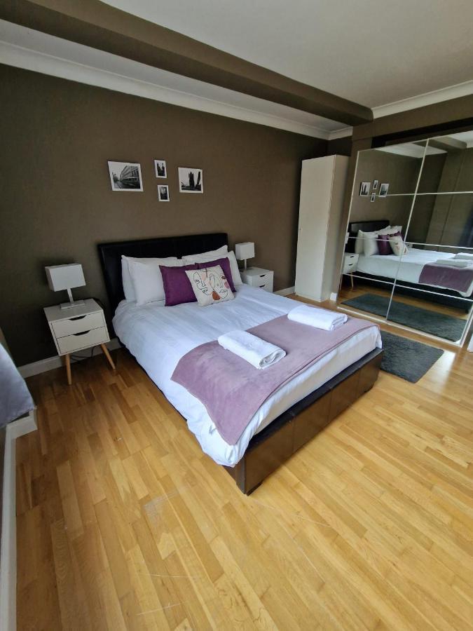 3 Bedrooms Flat Near Russell Square Apartment London