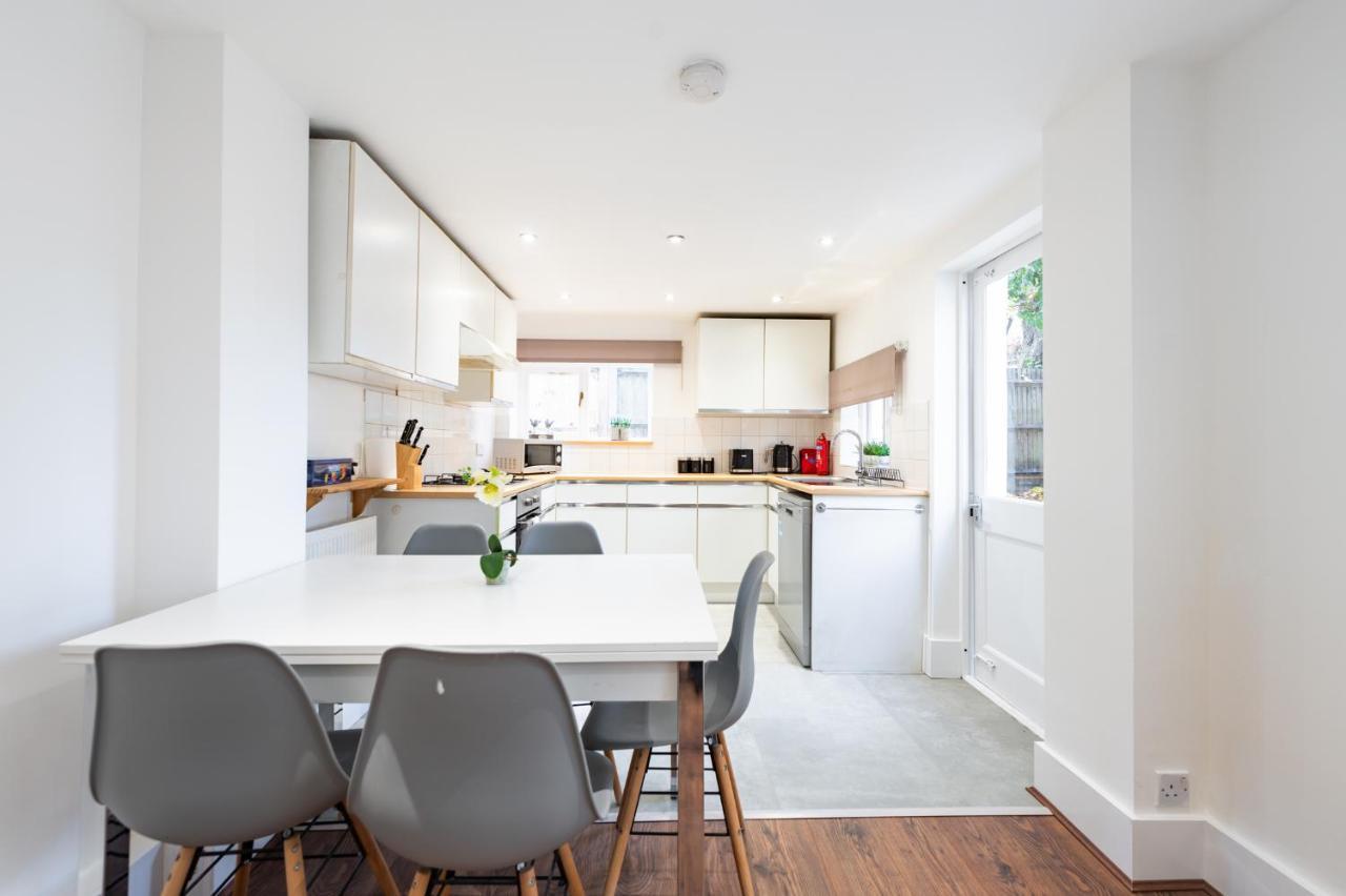 Bright, Spacious & Large Wimbledon Flat Apartamento