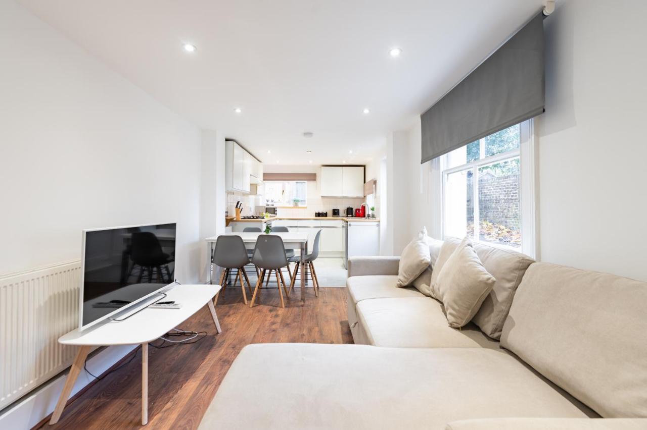 Bright, Spacious & Large Wimbledon Flat Apartamento