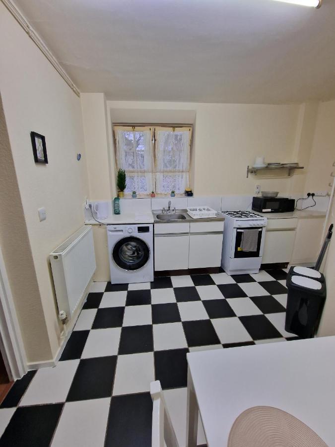 Appartement Waterloo - Zone 1 - Spacious One Bedroom Flat Londen