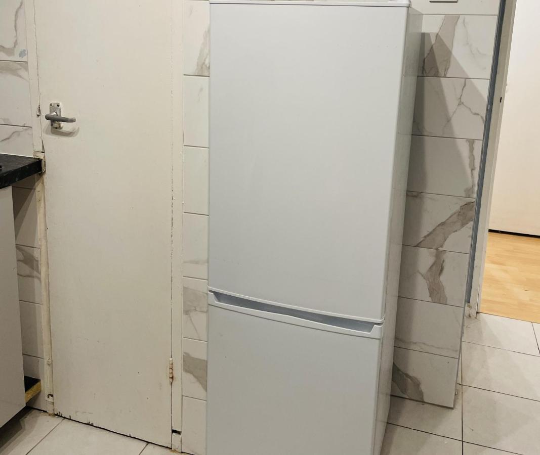 Appartement Walk To Lcy Airport Excel Dlr 1br Flat Londen
