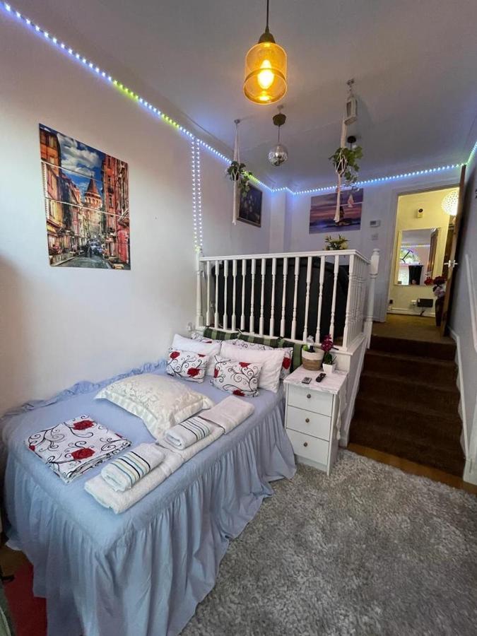 Ari Luxury Triple Londen