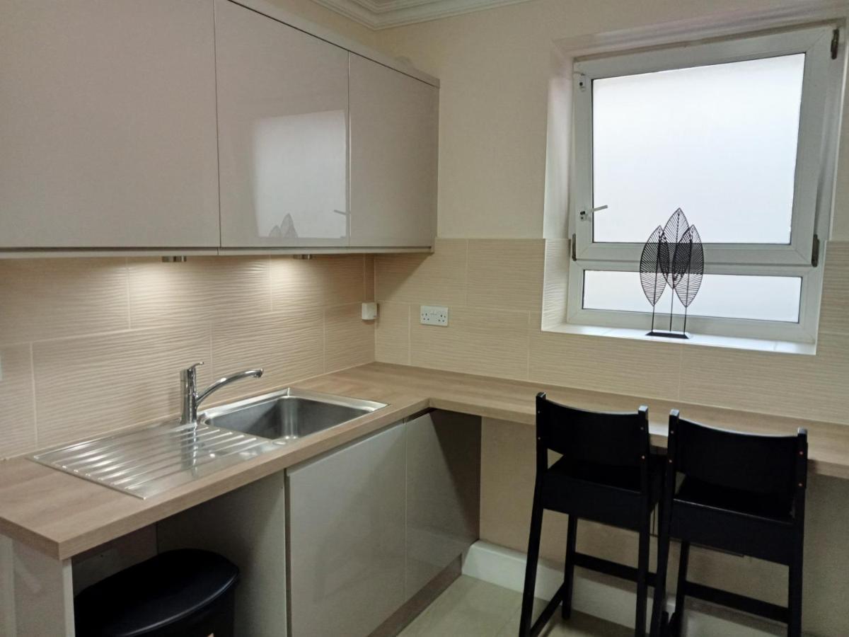 Apartment Stylish In London, E14 *