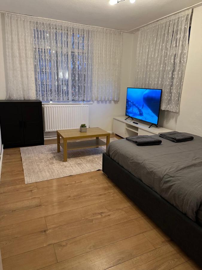 Spacious Private In The Heart Of Dalston, Hackney Habitación en casa particular Londres