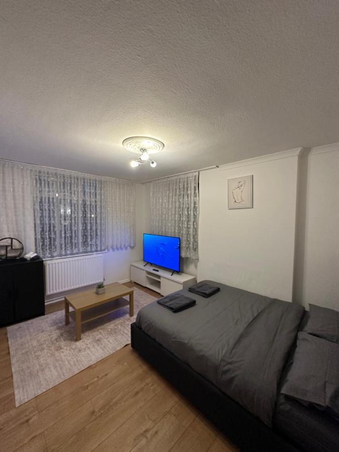 Habitación en casa particular Spacious Private In The Heart Of Dalston, Hackney Londres