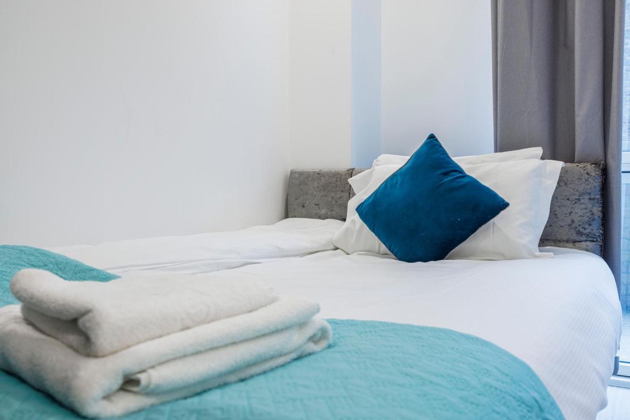 Appartement 2&3 Bedrooms Near Excel - Modern Spacious For Larger Groups *